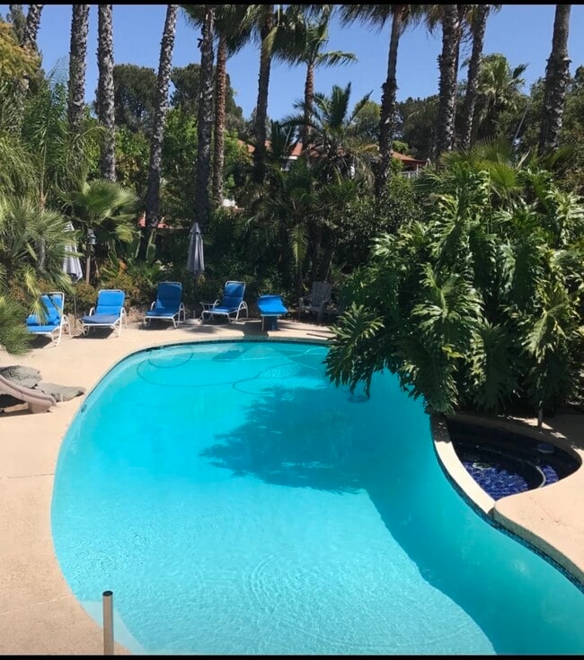 1824 Shadow Knolls Pl, Unit ADU behind Mansion