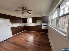 220 Jersey in Cliffside Park, NJ - Building Photo - Building Photo