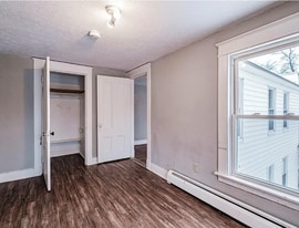 42 Storer St, Unit # 3 in Saco, ME - Building Photo