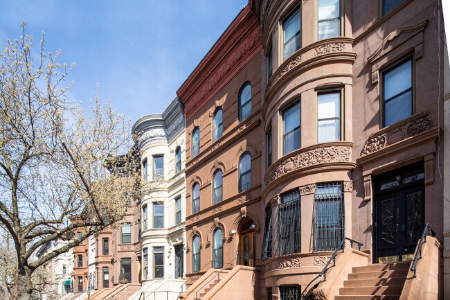 377 Sterling Pl in Brooklyn, NY - Foto de edificio - Primary Photo
