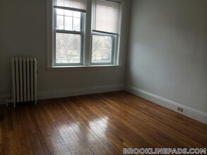 1748 Beacon St in Brookline, MA - Building Photo - Building Photo