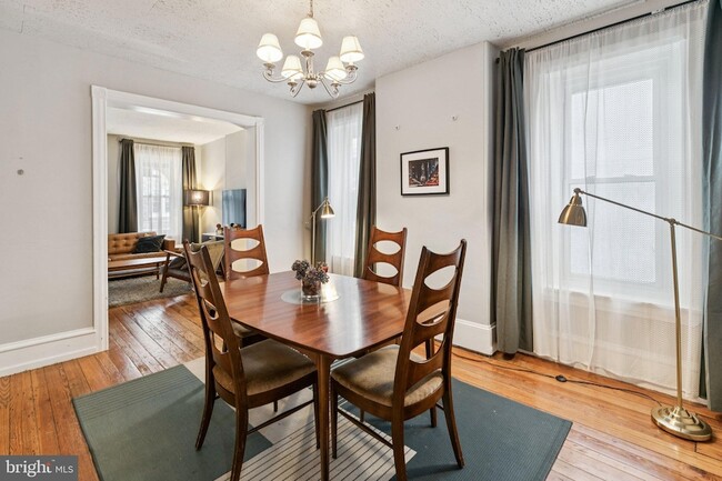 4353 Freeland Ave in Philadelphia, PA - Foto de edificio - Building Photo