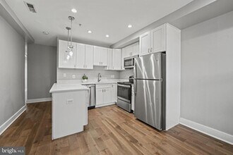 2419 Benning Rd NE in Washington, DC - Building Photo - Building Photo