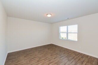 545 Samuel Lee Ln in Murfreesboro, TN - Foto de edificio - Building Photo