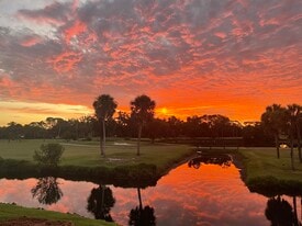 4581 Forest Wood Trail in Sarasota, FL - Building Photo