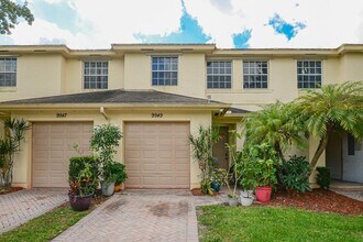 9949 E Villa Cir in Vero Beach, FL - Building Photo - Building Photo