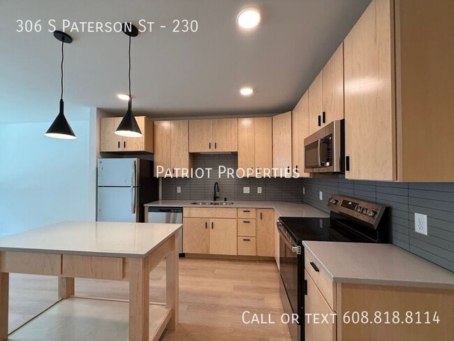 property at 306 S Paterson St