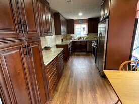 3755 Station Dr NW in Kennesaw, GA - Building Photo