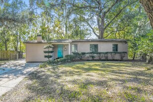 1220 Adrian Ct in Jacksonville, FL - Building Photo