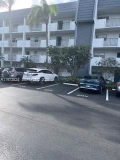 6100 NW 44th St in Lauderhill, FL - Building Photo - Building Photo