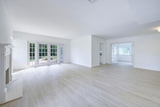 336 Marlborough Pl in West Palm Beach, FL - Building Photo - Building Photo