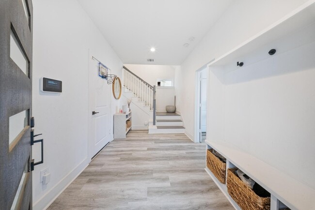 1102 Paul Quinn St