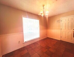 7849 Meadow Trail Dr in Memphis, TN - Building Photo - Building Photo
