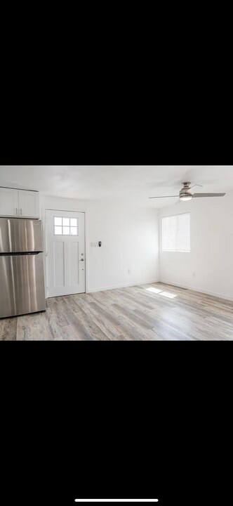 8921 Cottonwood Ave in Santee, CA - Building Photo