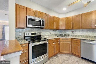 20 Montgomery Ave in Bala Cynwyd, PA - Building Photo - Building Photo