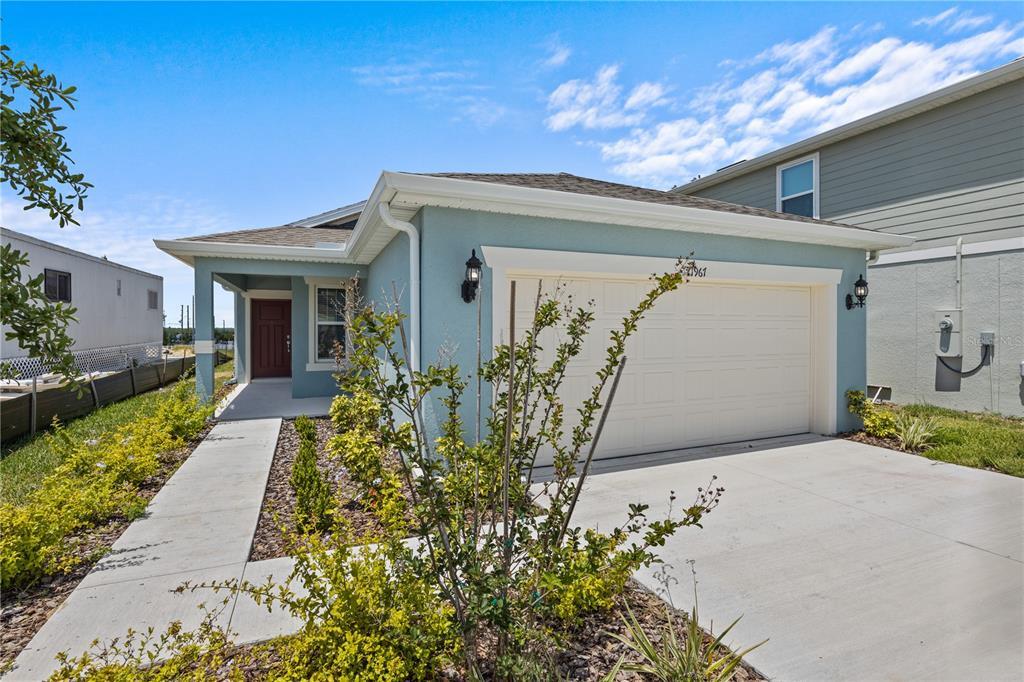 1967 Enchanting Ct in Davenport, FL - Building Photo