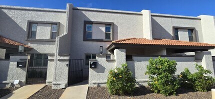 4938 N 74th St in Scottsdale, AZ - Building Photo - Building Photo