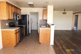 5707 Schneider Dr in Killeen, TX - Building Photo - Building Photo