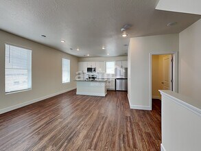 6033 W Copperhawk Dr in South Jordan, UT - Building Photo - Building Photo