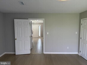 25 Shawn Ln in Bear, DE - Building Photo - Building Photo