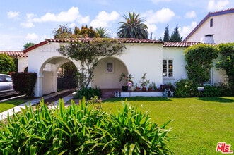 1931 Midvale Ave in Los Angeles, CA - Building Photo - Building Photo