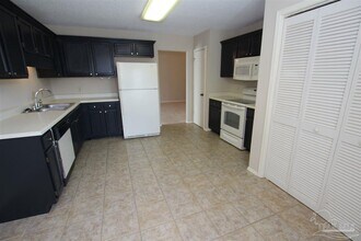 1407 Sterling Point Dr in Gulf Breeze, FL - Building Photo - Building Photo