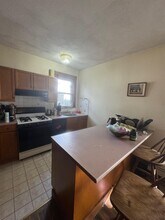 29 Frederick Ave, Unit 1 in Medford, MA - Building Photo - Building Photo