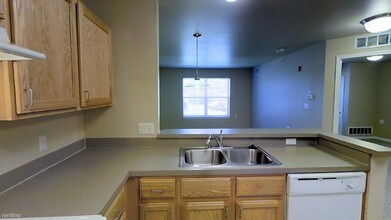 16910 Garden View Cir in Detroit, MI - Building Photo - Building Photo