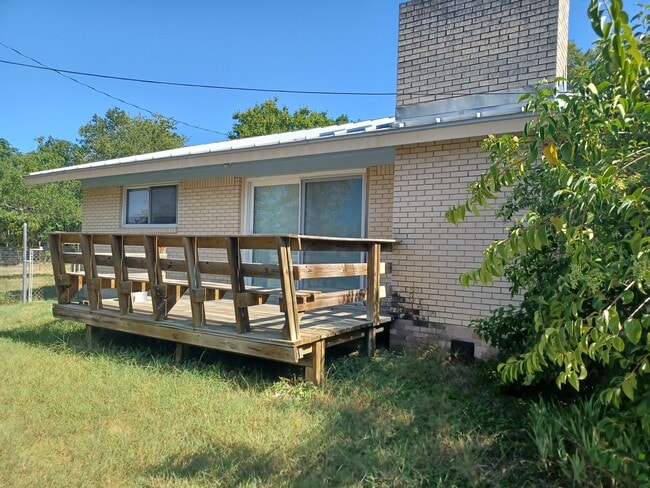 property at 11158 Circle Dr