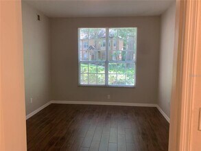 6308 Raleigh St-Unit -302 in Orlando, FL - Building Photo - Building Photo