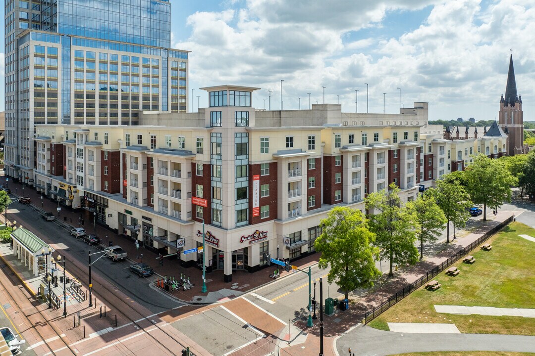Attain Downtown East in Norfolk, VA - Building Photo