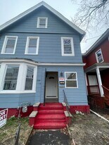 123 Rennell St in Bridgeport, CT - Building Photo