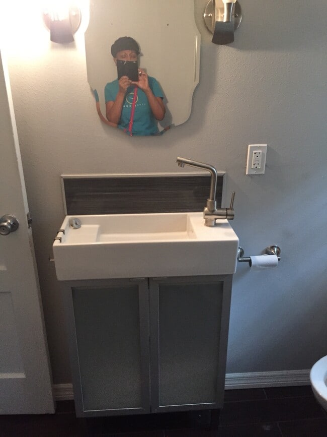 308 N Hilltop Rd in Brandon, FL - Building Photo - Building Photo