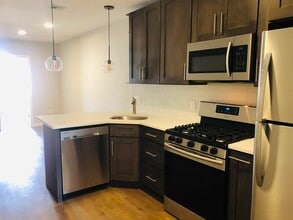 347 7th St in Jersey City, NJ - Building Photo - Building Photo