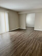 109 Scarborough Ct in Chesterton, IN - Building Photo - Building Photo