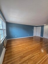 180 Nesmith St, Unit 11 in Lowell, MA - Building Photo - Building Photo