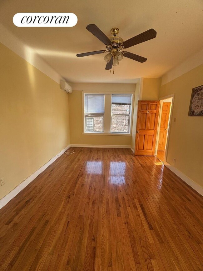 741 Crown St in Brooklyn, NY - Building Photo - Building Photo