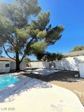 4560 Rancho Hills Dr in Las Vegas, NV - Building Photo - Building Photo
