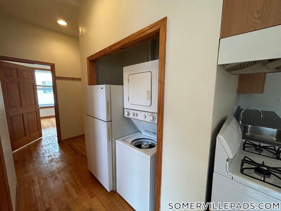 29 Park St in Somerville, MA - Building Photo