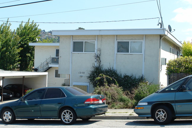 1250 S 56th St in Richmond, CA - Building Photo - Building Photo