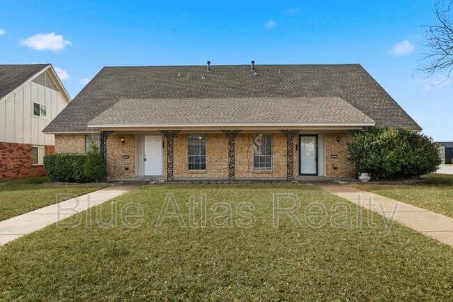 704 Skyline Dr in Duncanville, TX - Building Photo - Building Photo