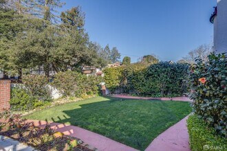 2627 Hale Dr in Burlingame, CA - Building Photo - Building Photo