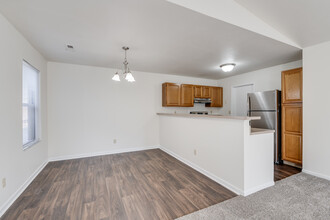 The Vista Apartments and Townhomes in Portage, MI - Foto de edificio - Interior Photo