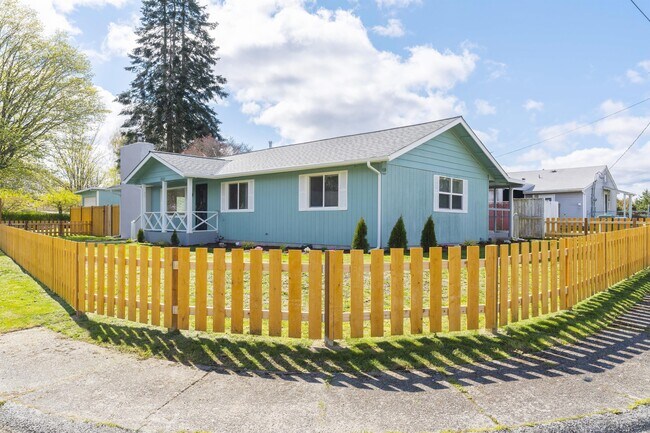 property at 2533 Stephenson Ave