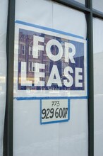 North Ave Office in Chicago, IL - Building Photo - Building Photo