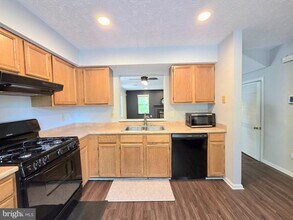 7266 Mahogany Dr in Hyattsville, MD - Building Photo - Building Photo