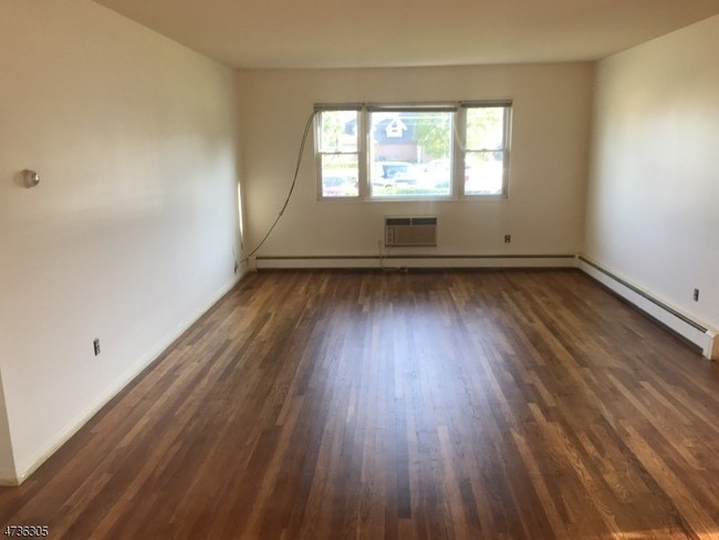 680 NJ-15 in Jefferson, NJ - Building Photo - Building Photo