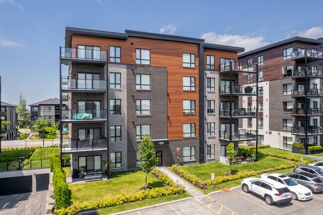 325 De La Belle-Dame Av in La Prairie, QC - Building Photo - Building Photo