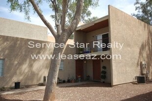 2831 E Monte Cristo Ave