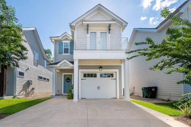 property at 418 Grand Oaks Rd
